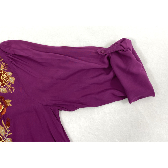 Andree by Unit Top Womens Medium Purple Floral Embroidered Asymmetric Hem Blouse - Picture 12 of 12